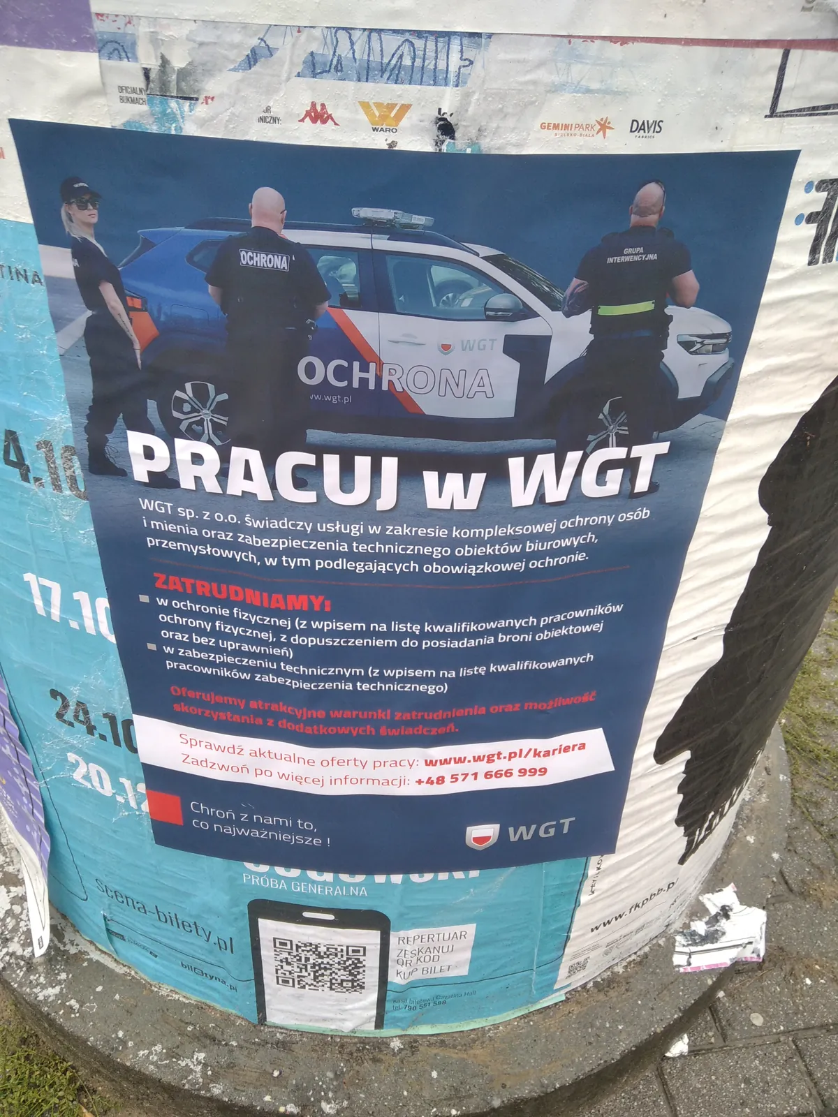 rekrutacja ochrona WGT - 'Pracuj w WGT' - plakat na słupie ogłoszeniowym w Bielsku-Białej