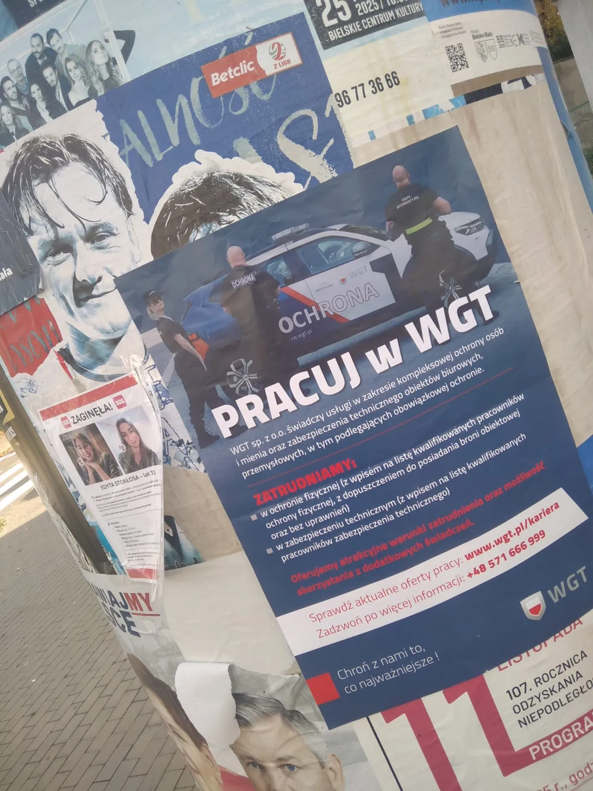 Plakatowanie Bielsko-Biała - realizacja: WGT Ochrona - rekrutacja 'Pracuj w WGT'