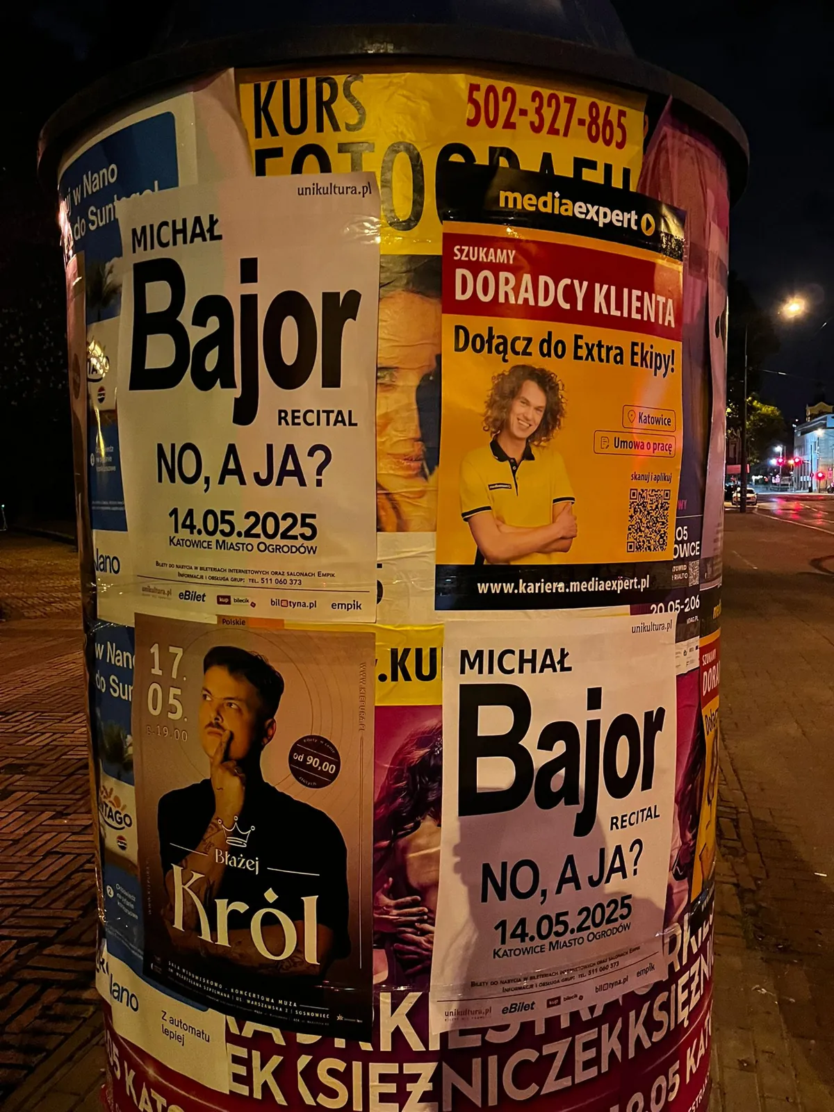 Plakatowanie Katowice - realizacja: koncert Tobiasza Króla