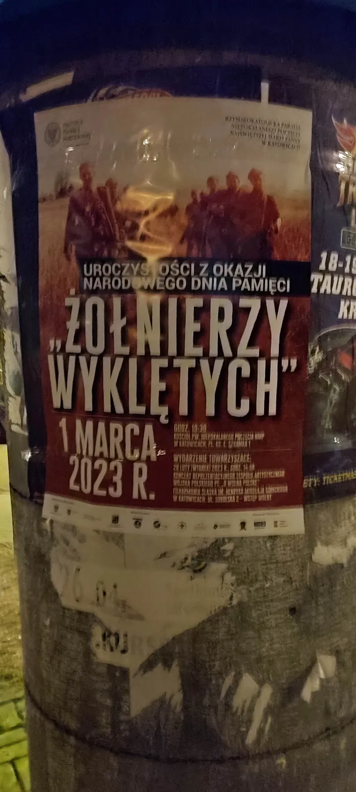 Narodowy Dzień Pamięci Żołnierzy Wyklętych Katowice - plakat na słupie ogłoszeniowym w Katowicach