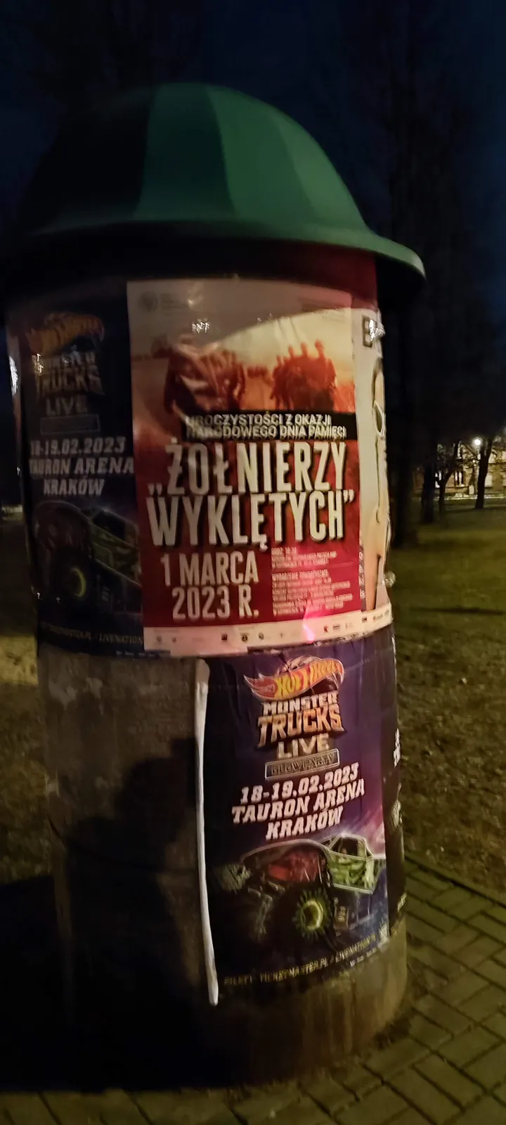 Narodowy Dzień Pamięci Żołnierzy Wyklętych Katowice - plakat na słupie ogłoszeniowym w Katowicach