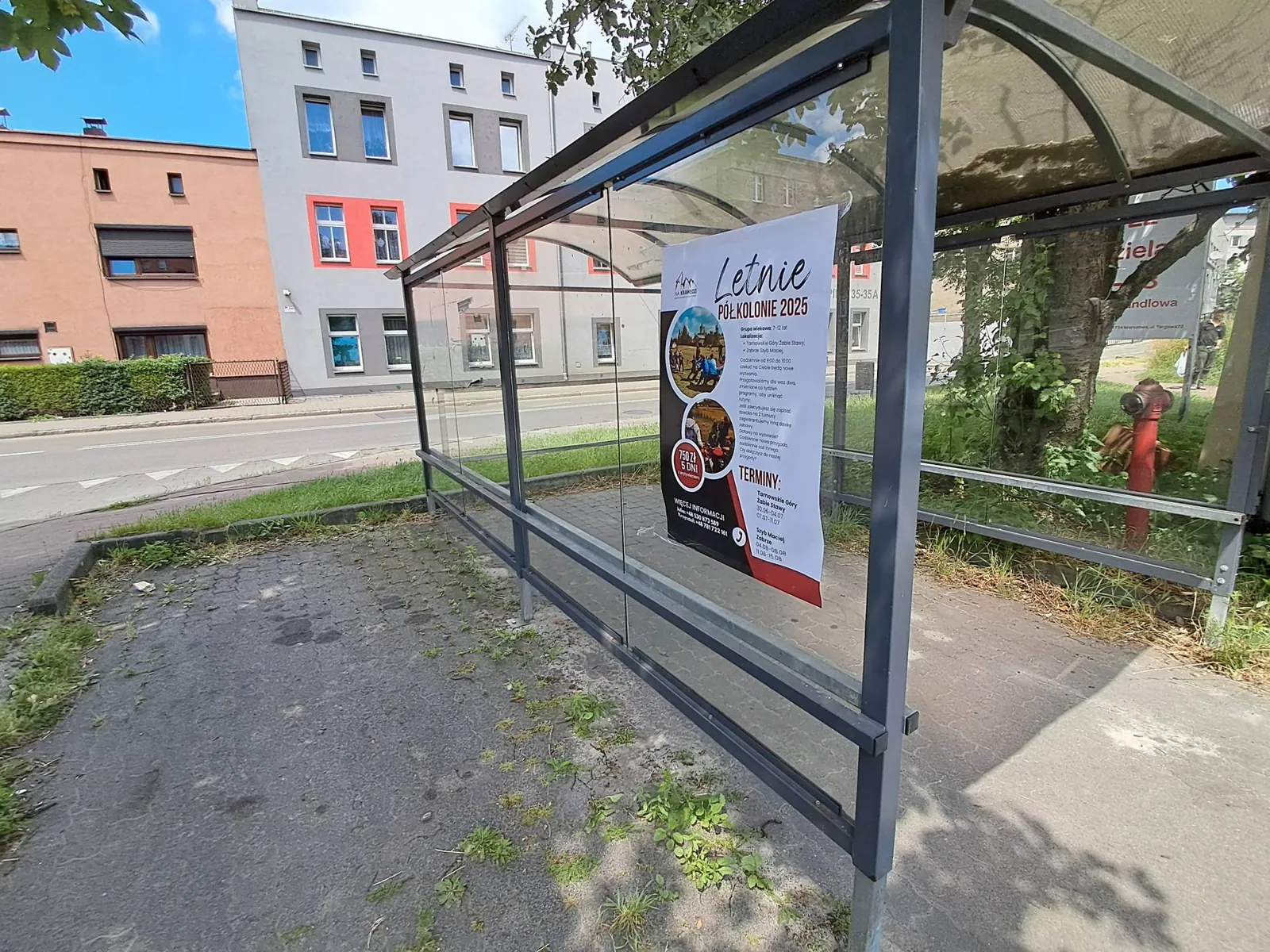 Dzień Pamięci Żołnierzy Wyklętych - plakat na słupie ogłoszeniowym w Katowicach
