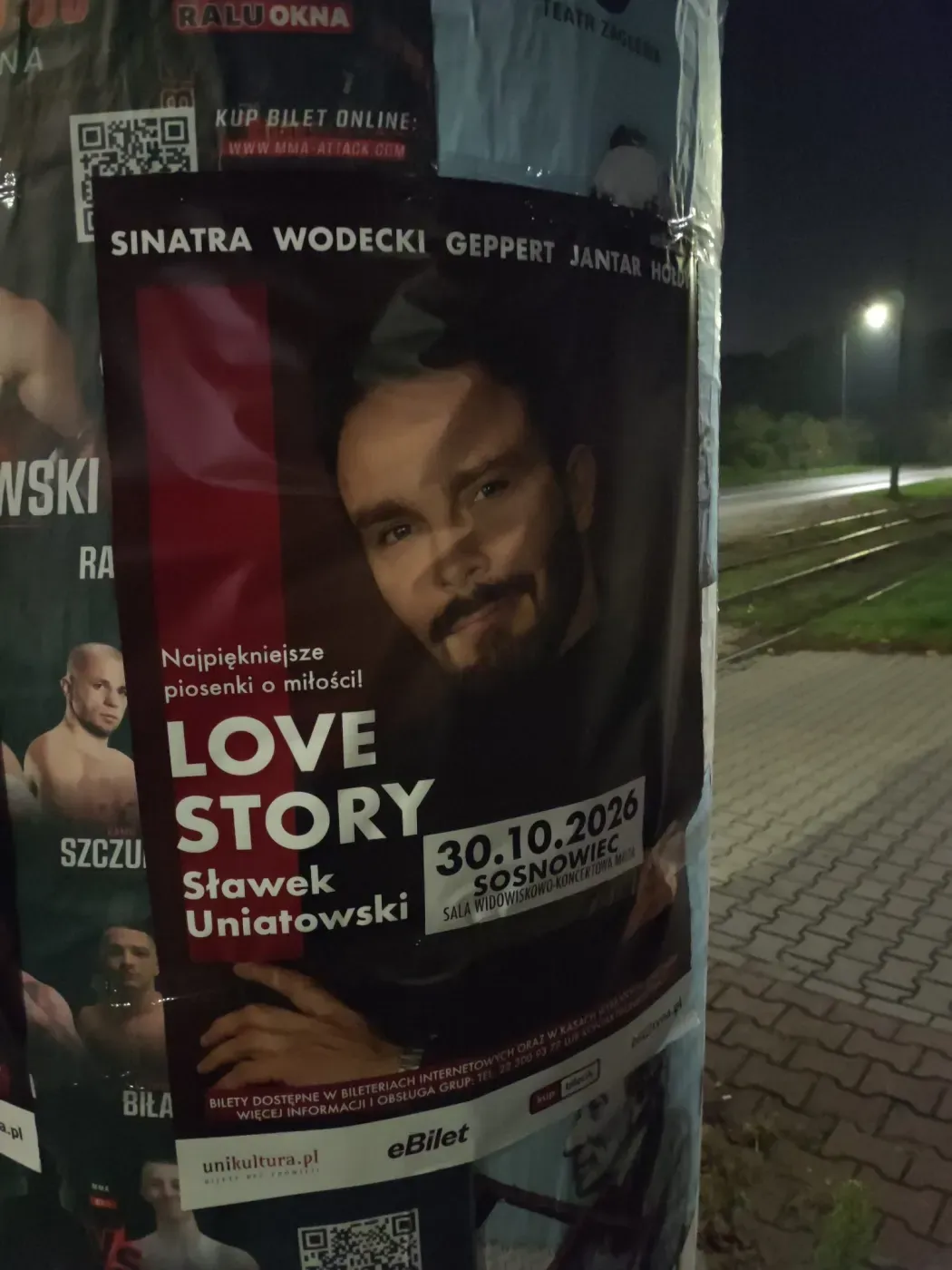 Love Story Sławka Uniatowskiego - plakatowanie w Sosnowcu