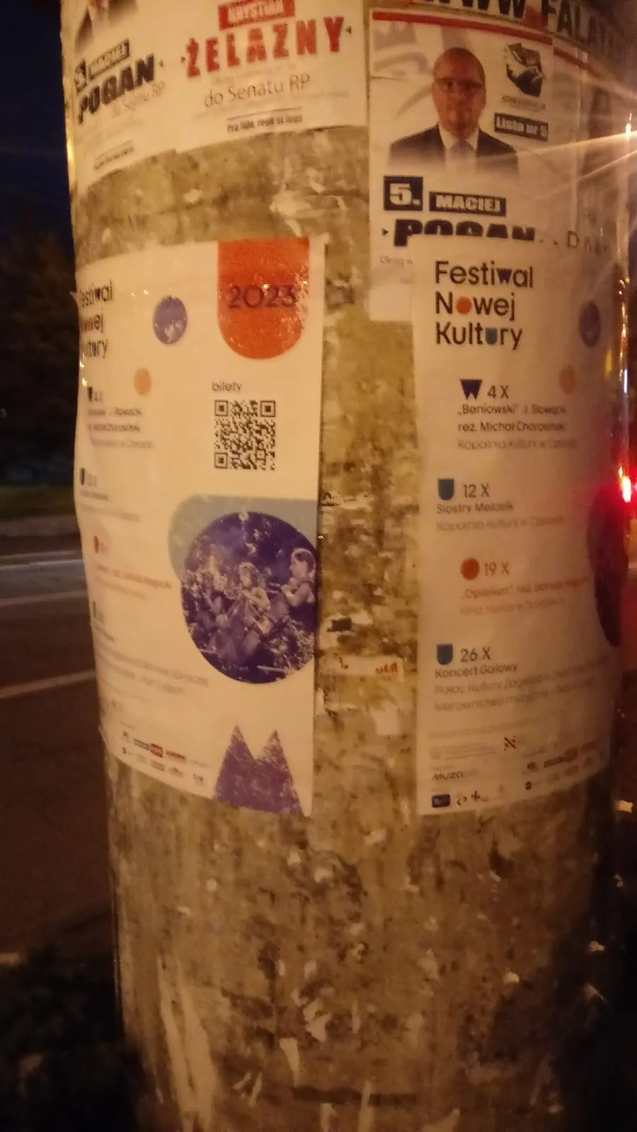 Festiwal Nowej Kultury 2023 - plakat na słupie ogłoszeniowym w Sosnowcu