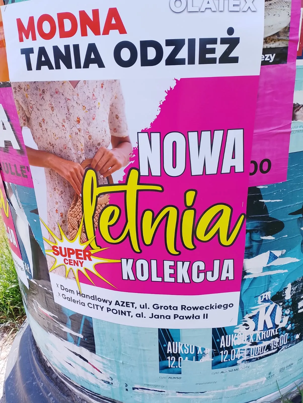 OLATEX - modna tania odzież - plakat na słupie ogłoszeniowym w Tychach