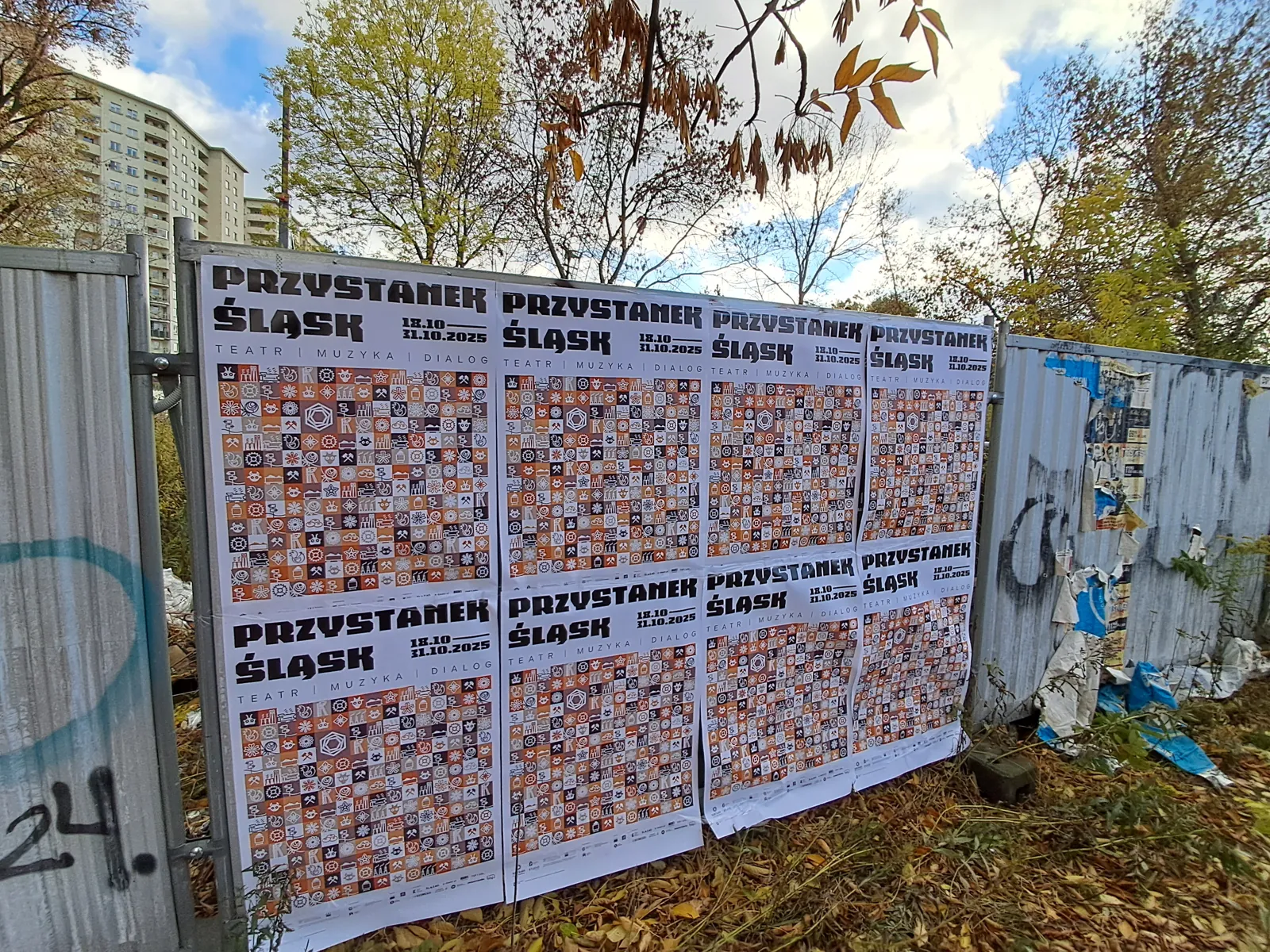 Plakatowanie Warszawa - realizacja: festiwal 'Przystanek Śląsk Warszawa'.2025